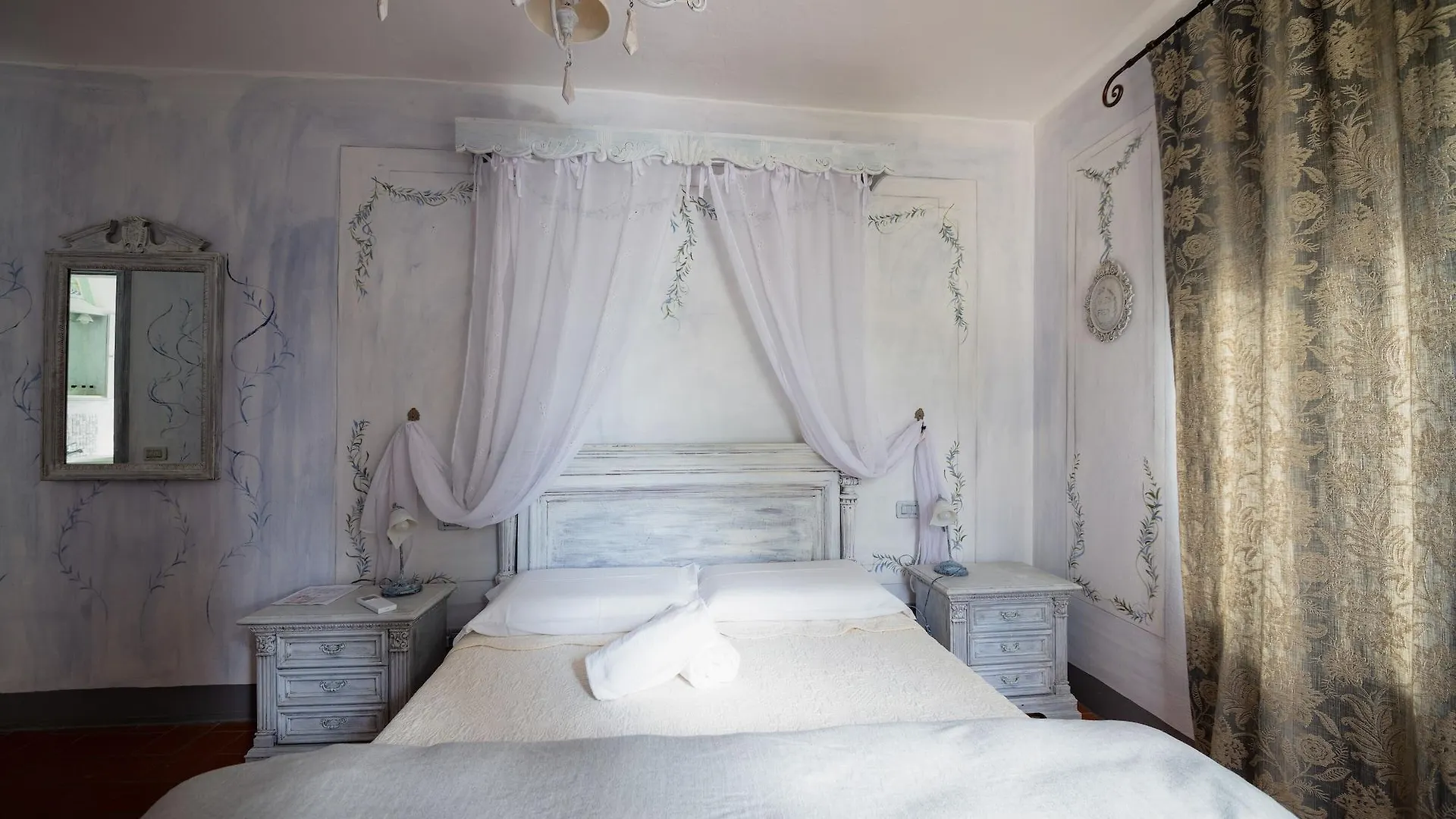 Country house Il Castagnolo Guest House San Gimignano Italy